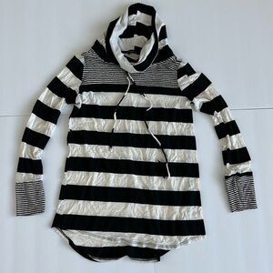 White Birch Cowl Neck Long‎ Sleeve Shirt Sz SM